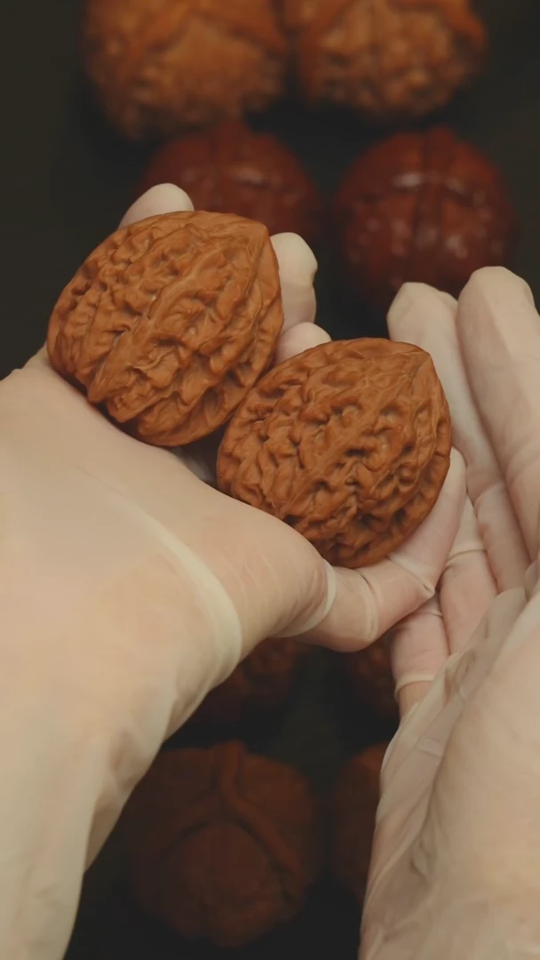 吊坠文玩核桃红锦鲤