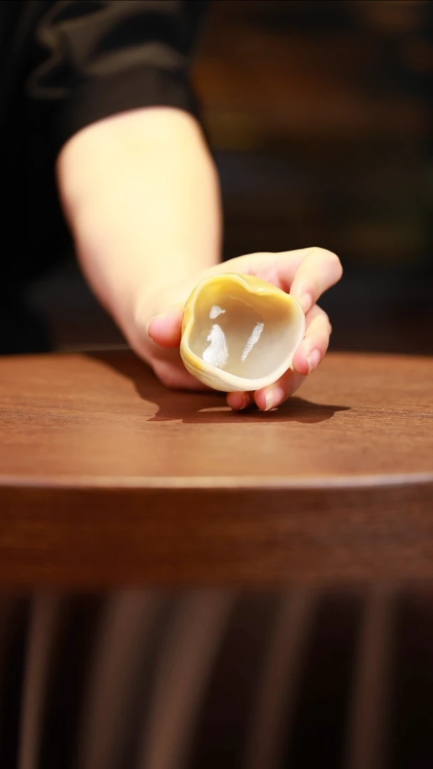 翡翠把件未镶嵌翡翠茶杯