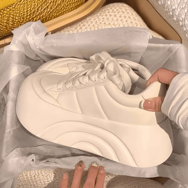 赵露思~小白鞋女2025新款春秋丑萌大头板鞋小个子增高休闲运动鞋