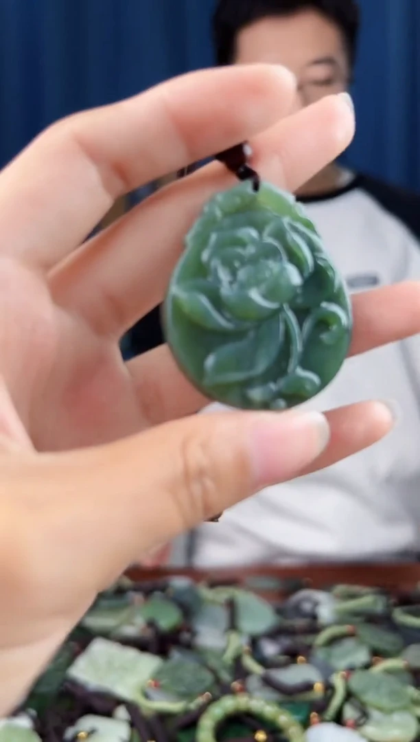 未镶嵌和田玉挂件拍一发一
