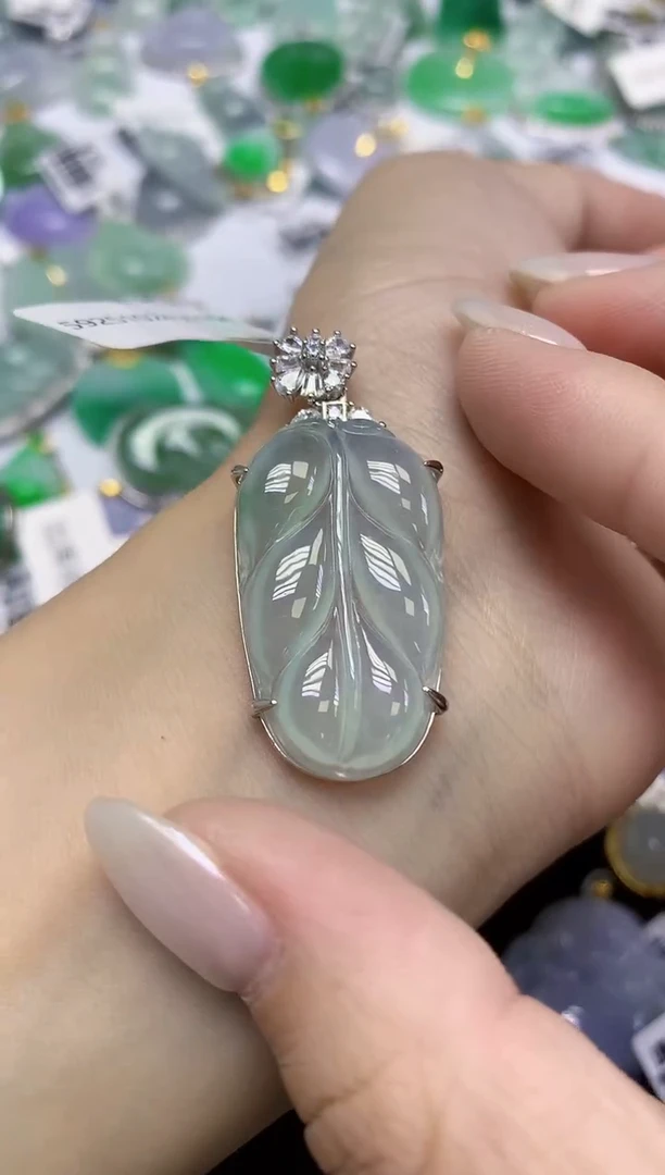 颈饰未镶嵌翡翠天然缅甸翡翠A货多样性发一件