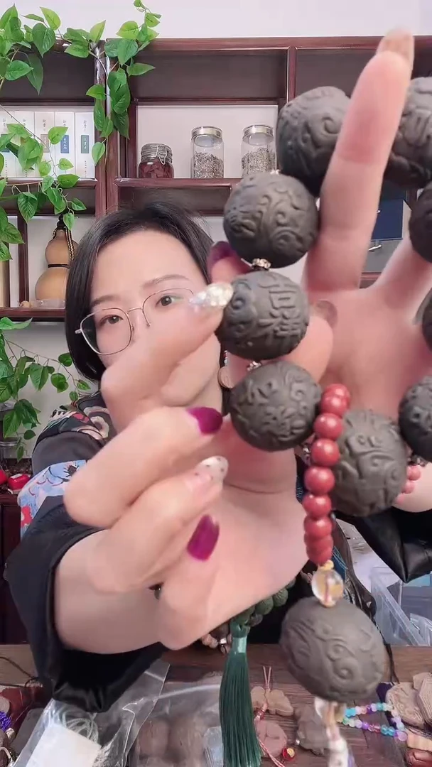 泥塑栀子香方的吉祥手持