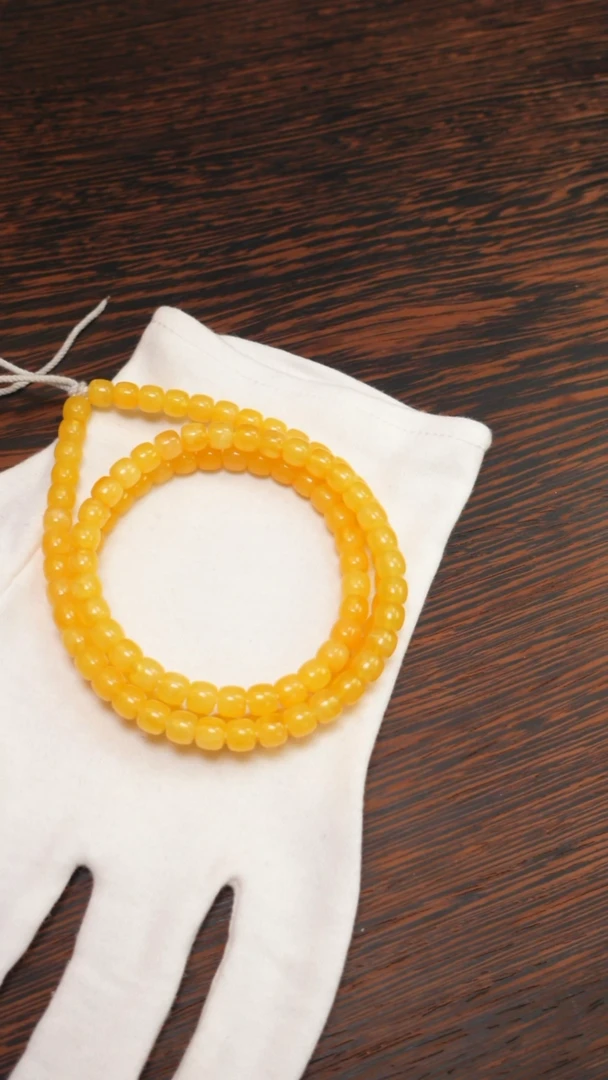 【闪购商品】蜜蜡手链未镶嵌2233 7mm浓黄蜡老型108