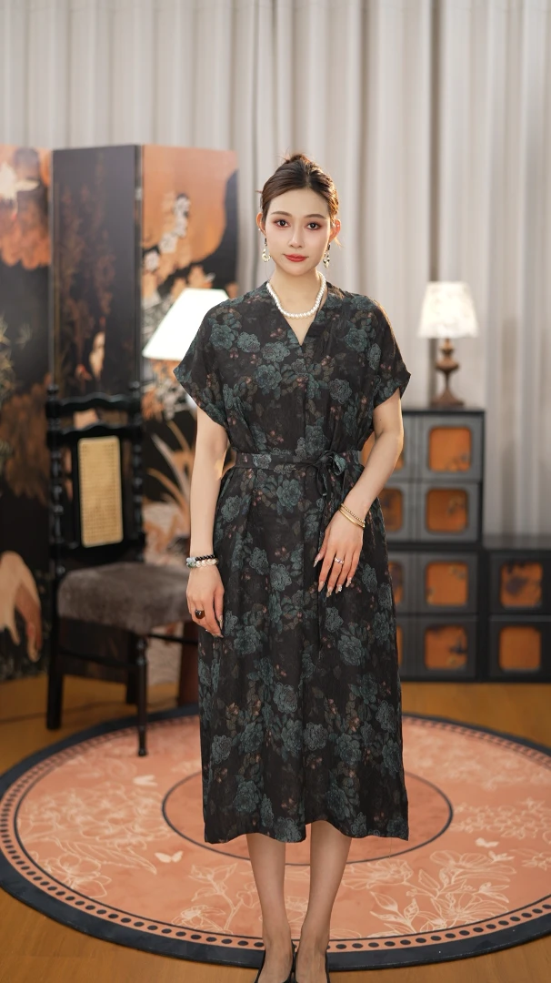 熙千金【月下牡丹】时髦服装宽松香云纱女装连衣裙