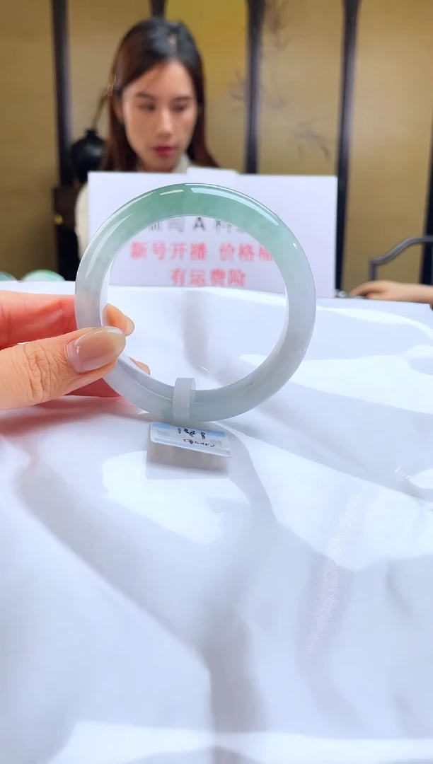 未镶嵌手镯翡翠退货标签需完好-141