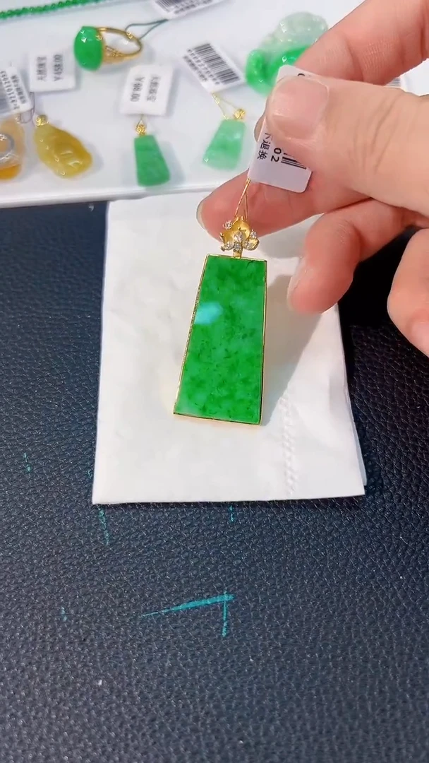 颈饰未镶嵌翡翠 缅料A货/支持复检/一件