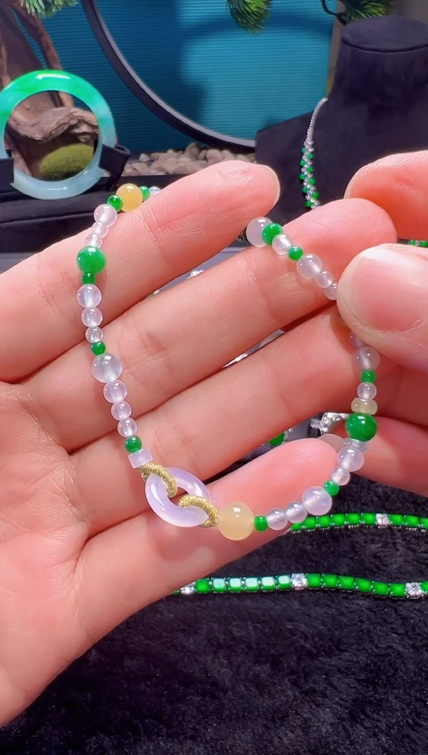 18K金镶嵌手串翡翠甜甜圈多宝手串