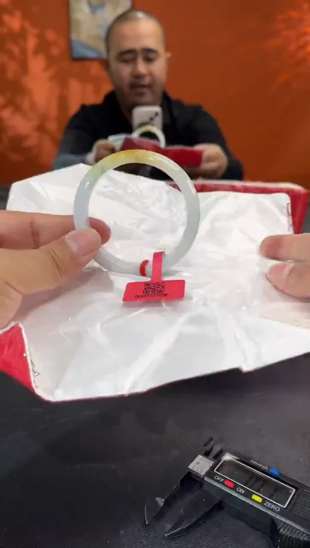 未镶嵌手镯翡翠5  53