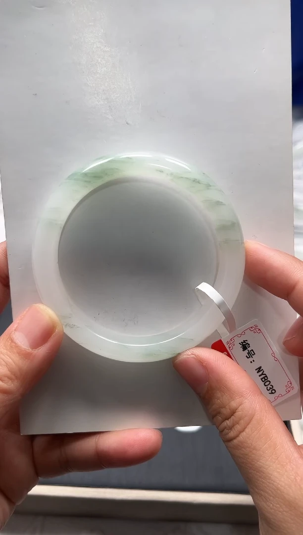 【闪购商品】石英质玉手镯未镶嵌NYB039