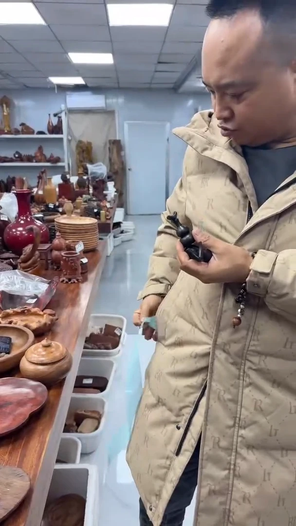 交趾黄檀（大红酸枝）工艺品888888888
