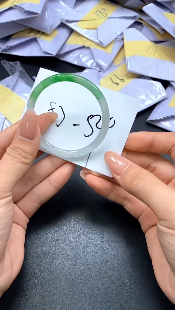 珍品臻选（吊坠加扣头）42