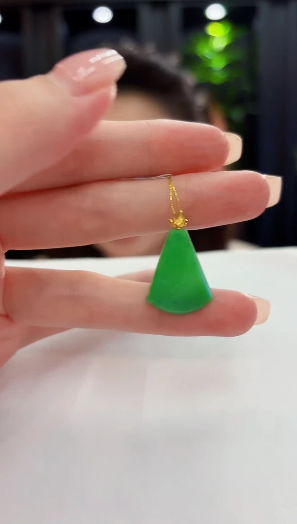 颈饰18K金镶嵌翡翠 缅料A货/支持复检/一件