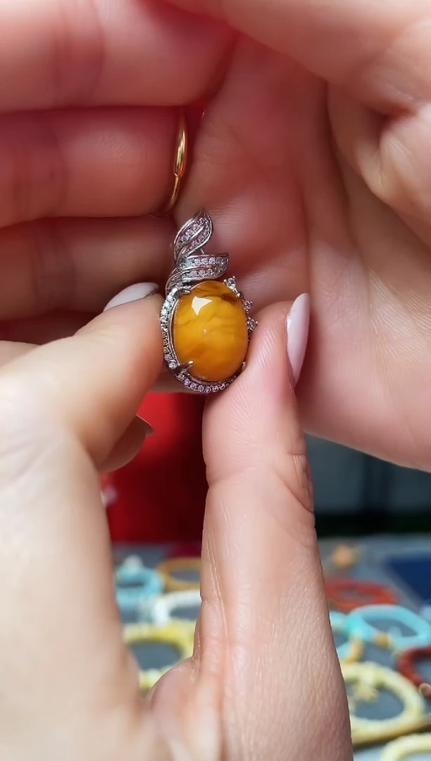 【闪购商品】蜜蜡手链未镶嵌福利 吊坠