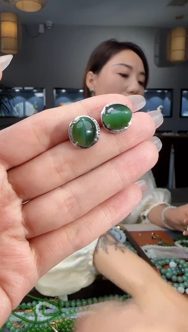银S925镶嵌和田玉耳饰1
