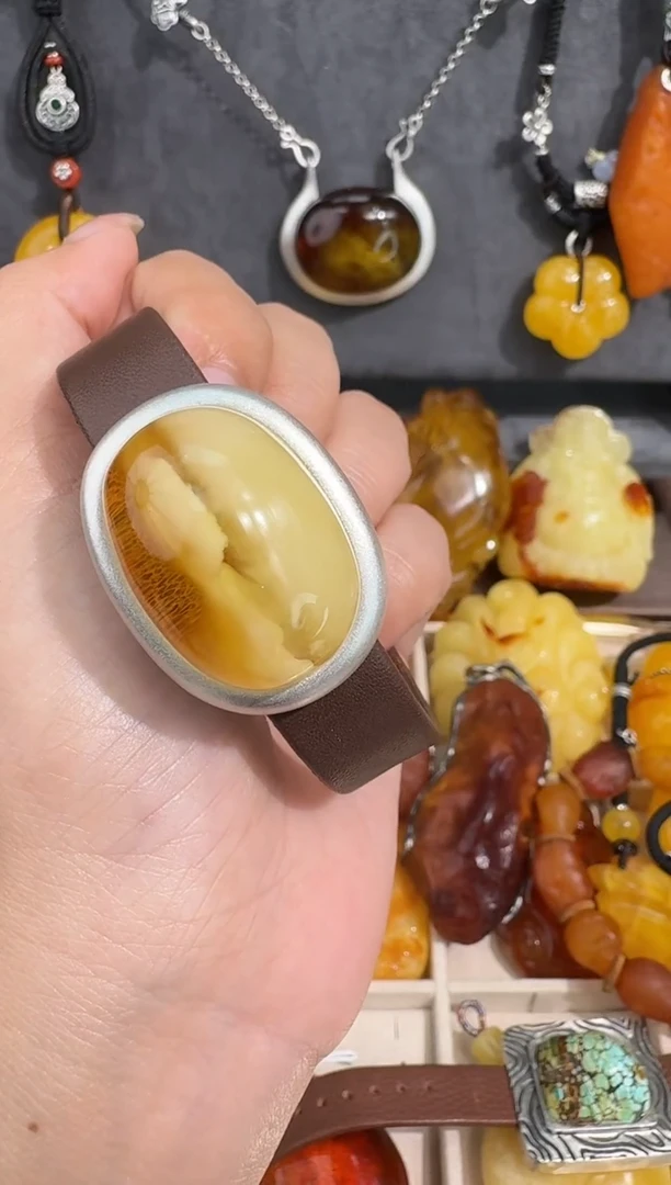 裸石琥珀未镶嵌妮**谷琥珀
