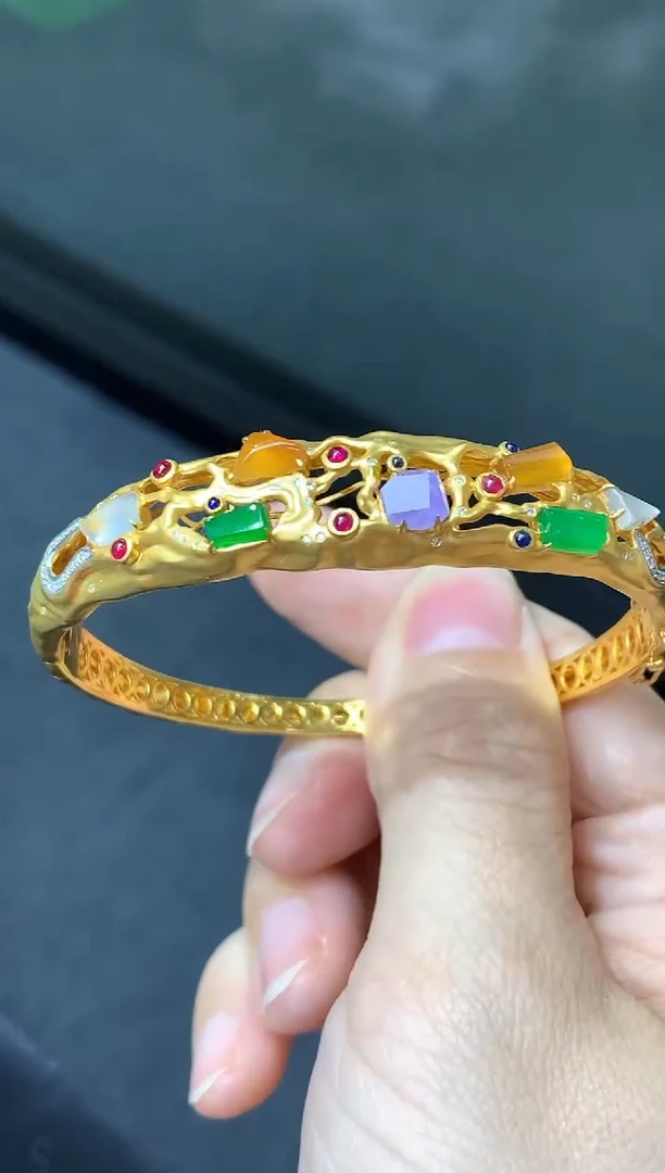 18K金镶嵌手镯翡翠743-中国好珍宝