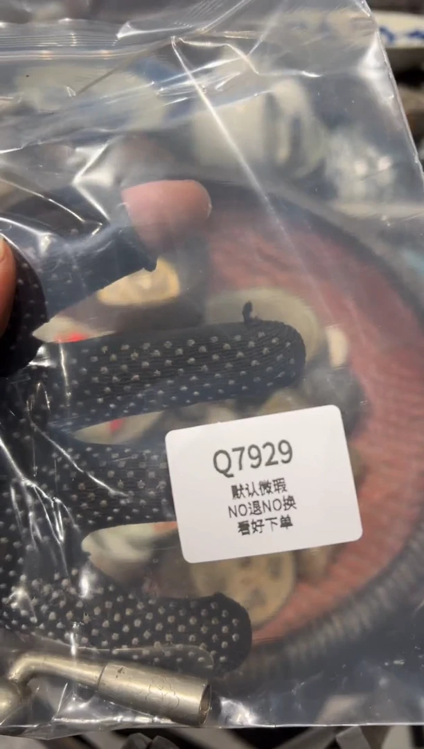 八**榔秒拍秒付瓷铜摆件