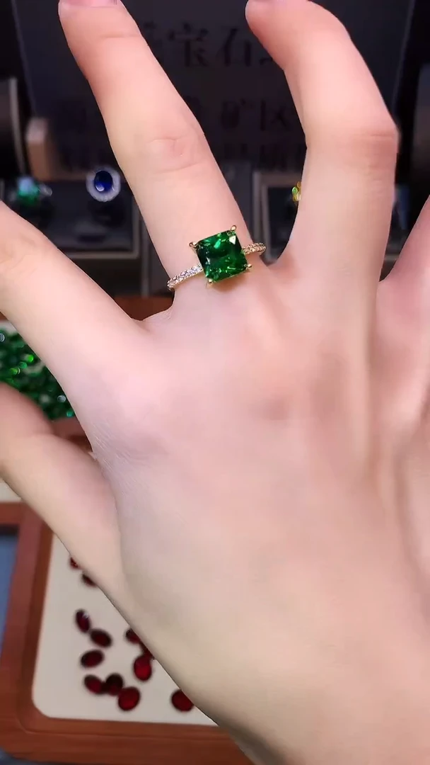 银S925镶嵌戒指碧玺........