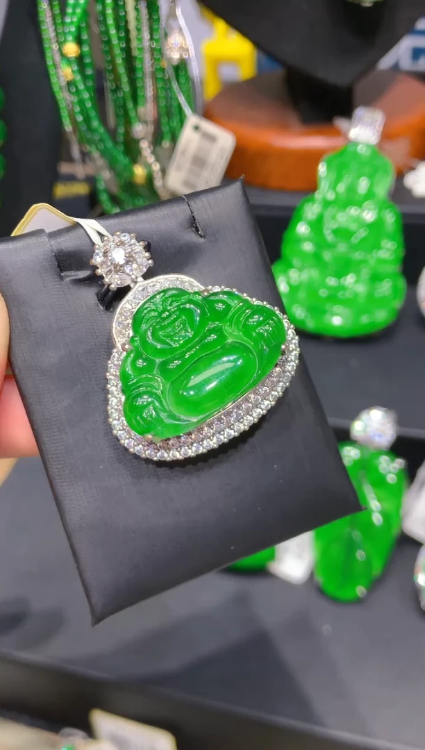 翡翠未镶嵌颈饰7一季