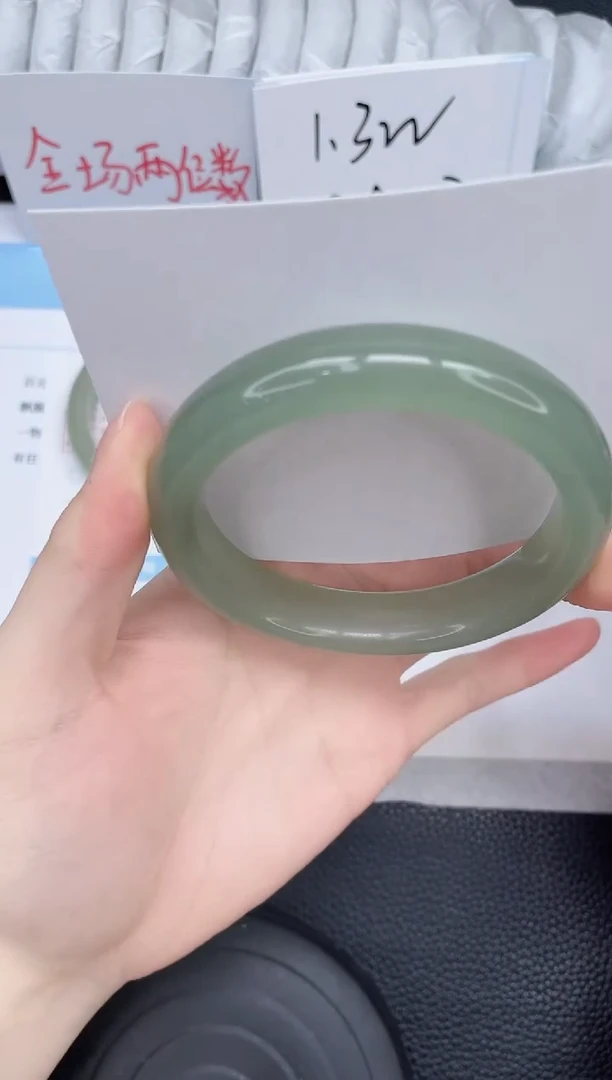 未镶嵌手镯石英质玉118-59.6