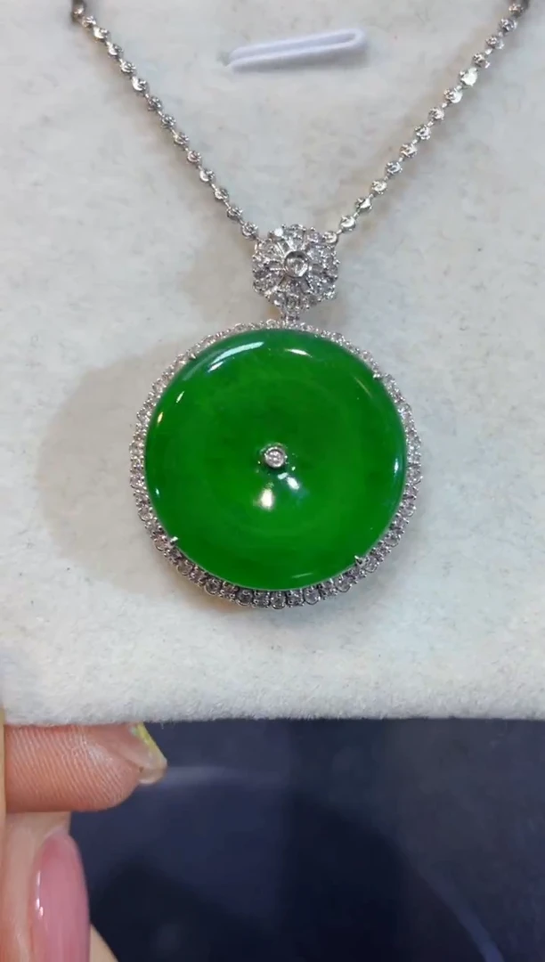 吊坠(不含链)18K金镶嵌翡翠团购26