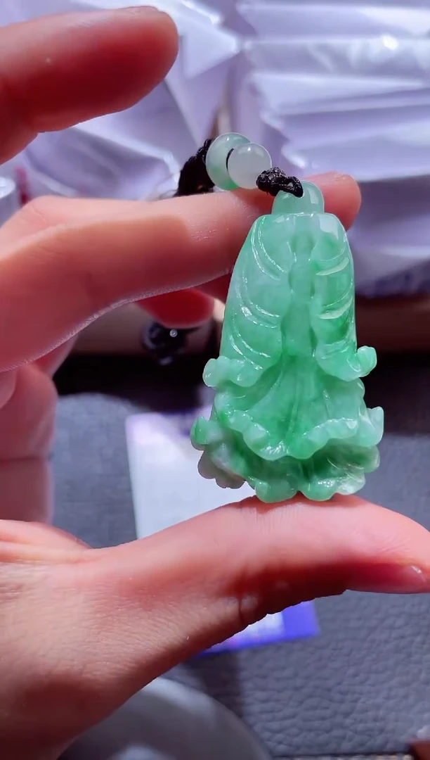 颈饰未镶嵌翡翠00008231