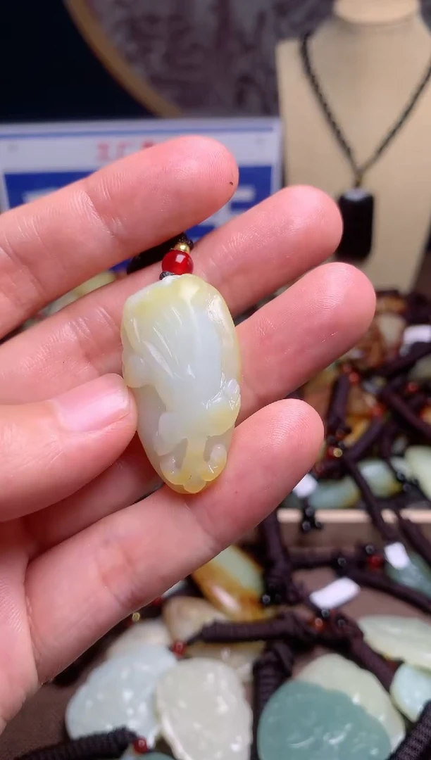 【闪购商品】和田玉颈饰未镶嵌1