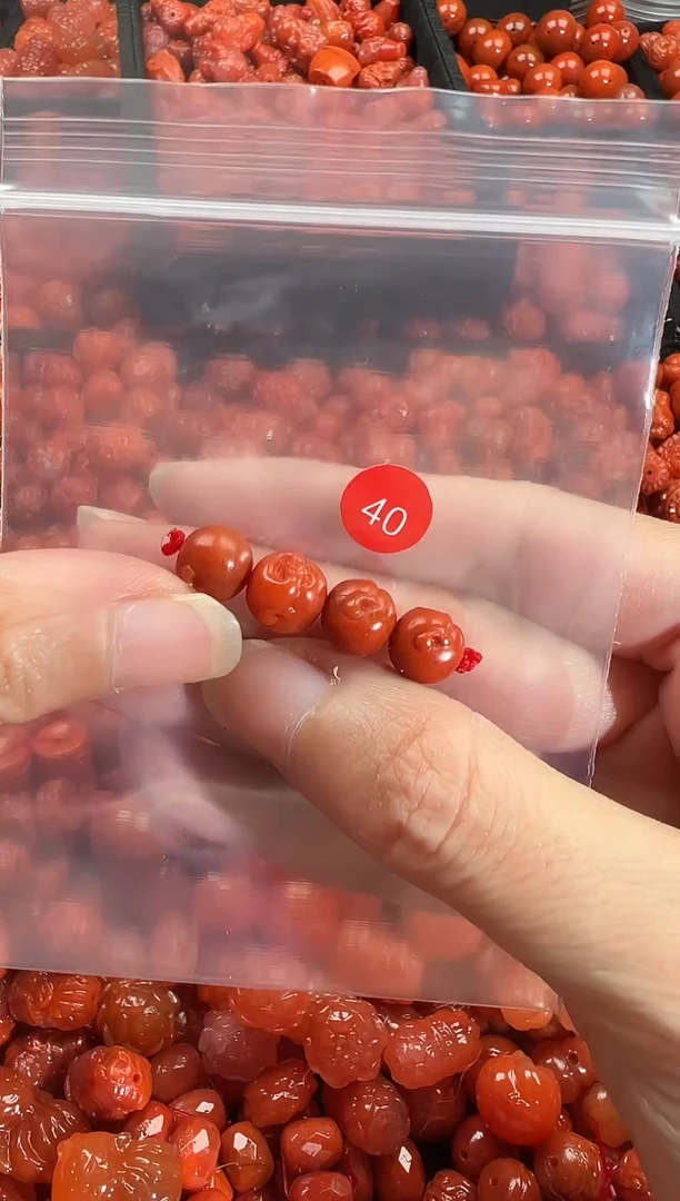 颈饰未镶嵌南红玛瑙1