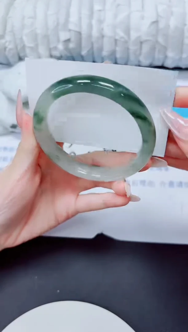 石英质玉手镯未镶嵌218/60.4