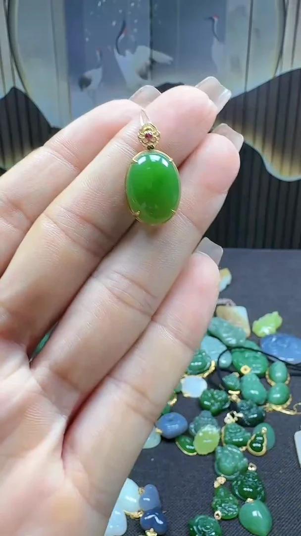 和田玉18K金镶嵌挂件1