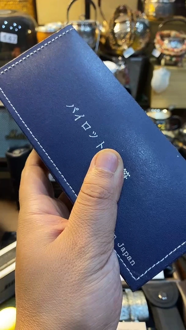 瓷片闪购商品 如图所示