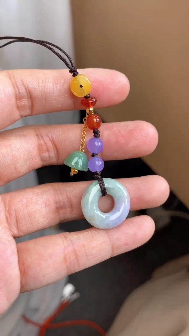 【闪购商品】翡翠颈饰未镶嵌甜甜圈手机挂