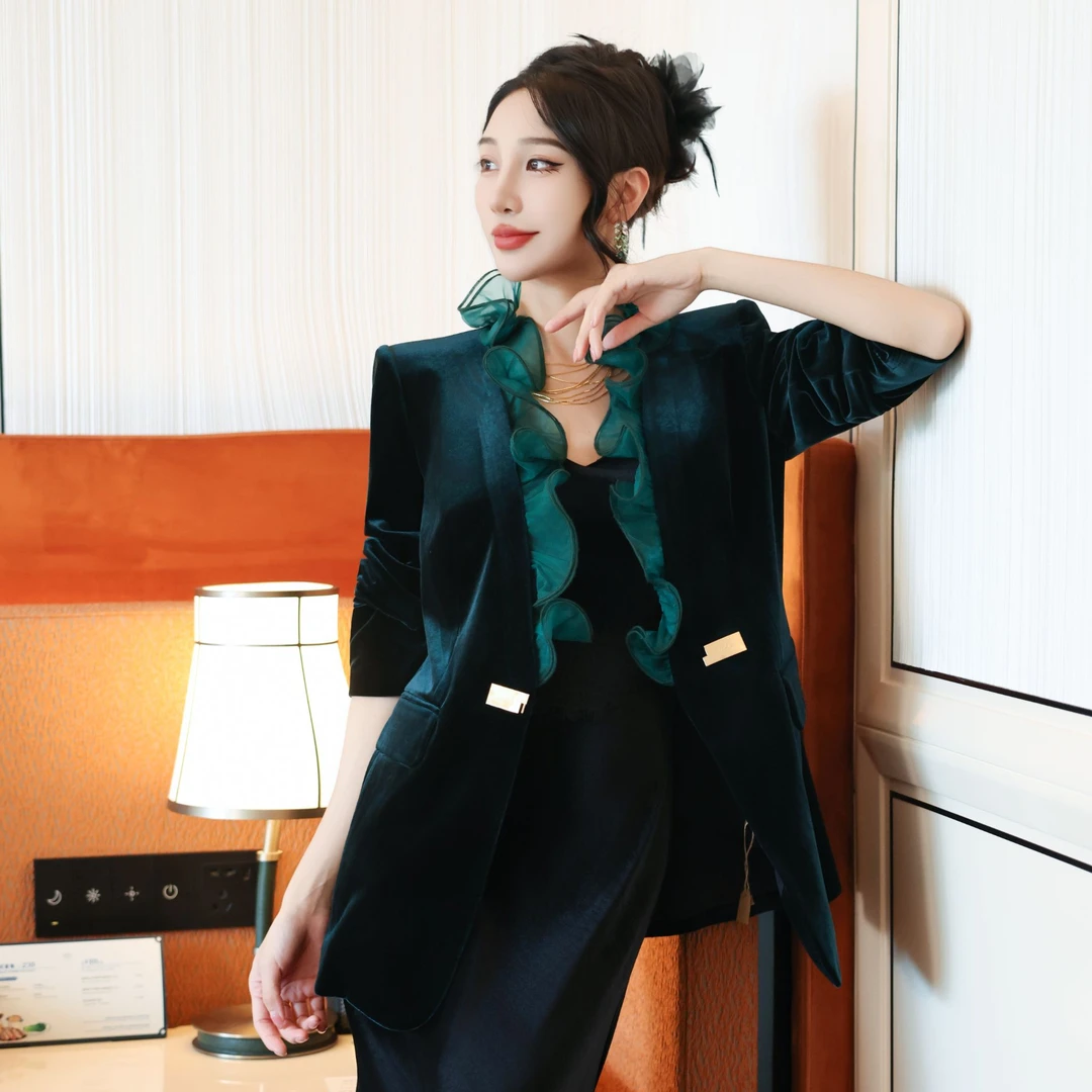 MD进进原创【翡翠金辉】2025秋宋佳同款气质荷叶边拼接显瘦网红外套