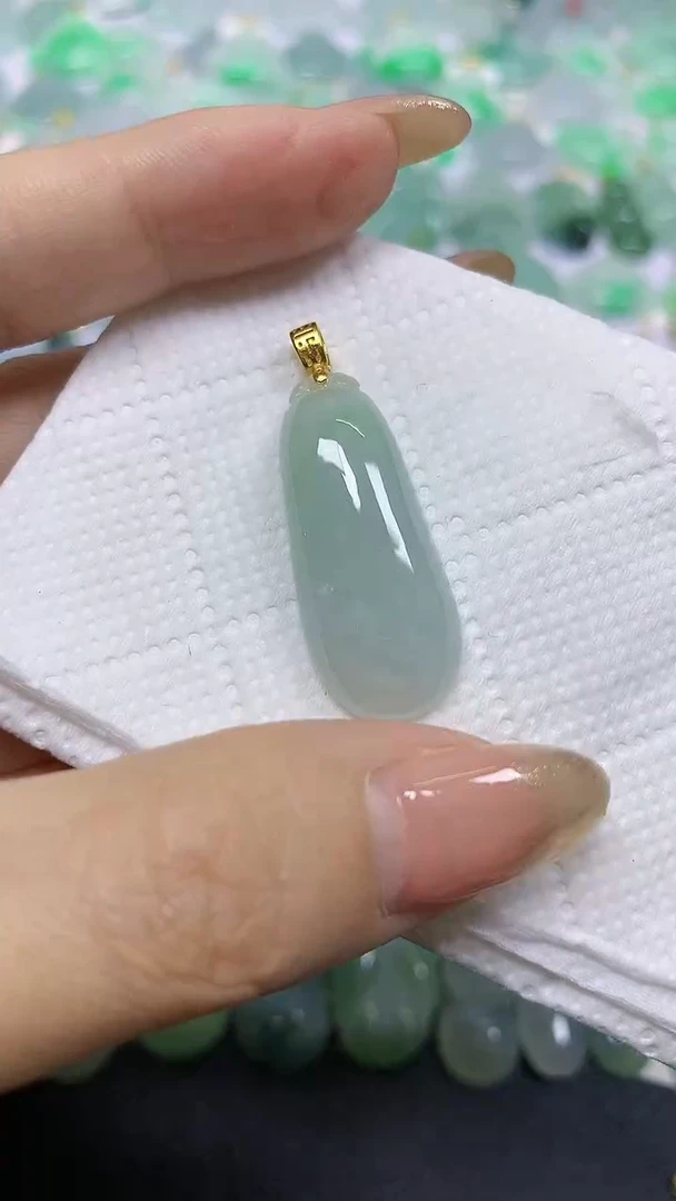 颈饰未镶嵌翡翠A货