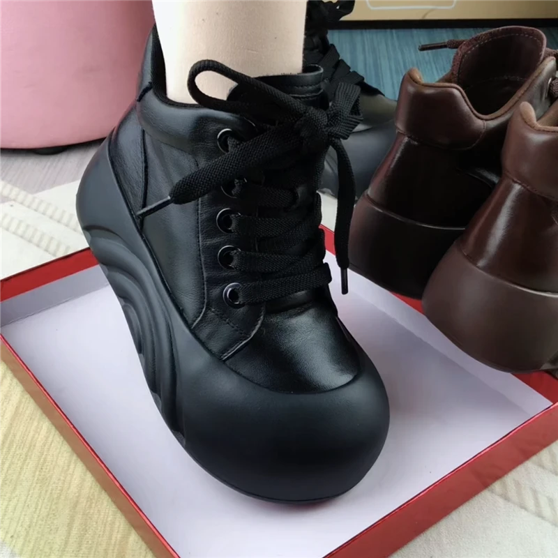 短靴女真皮厚底圆头靴子女休闲棉鞋女冬加绒轻便防滑软底马丁靴女