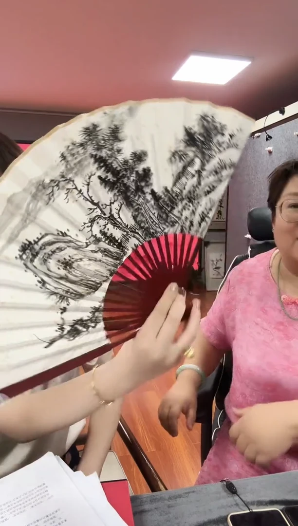 国画赵艳亲笔手绘带轴