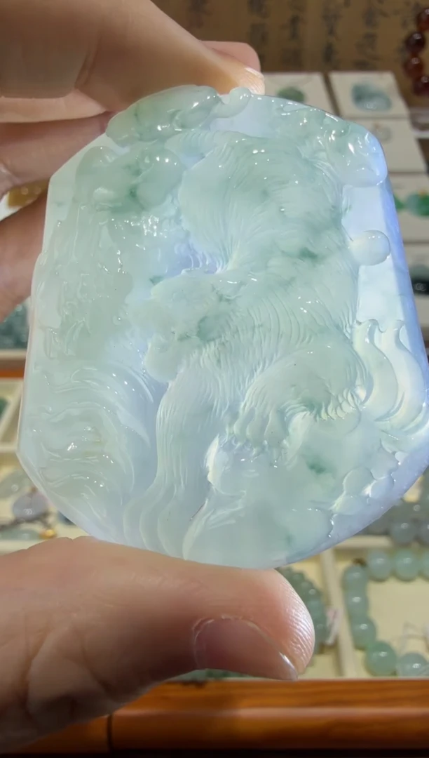 翡翠挂件未镶嵌A货翡翠多样性孤品