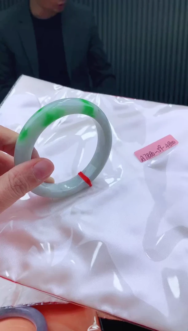 未镶嵌手镯翡翠59