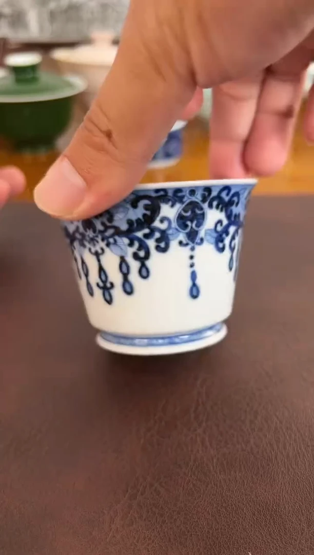 晶*茶照夜白青花璎珞纹主人杯