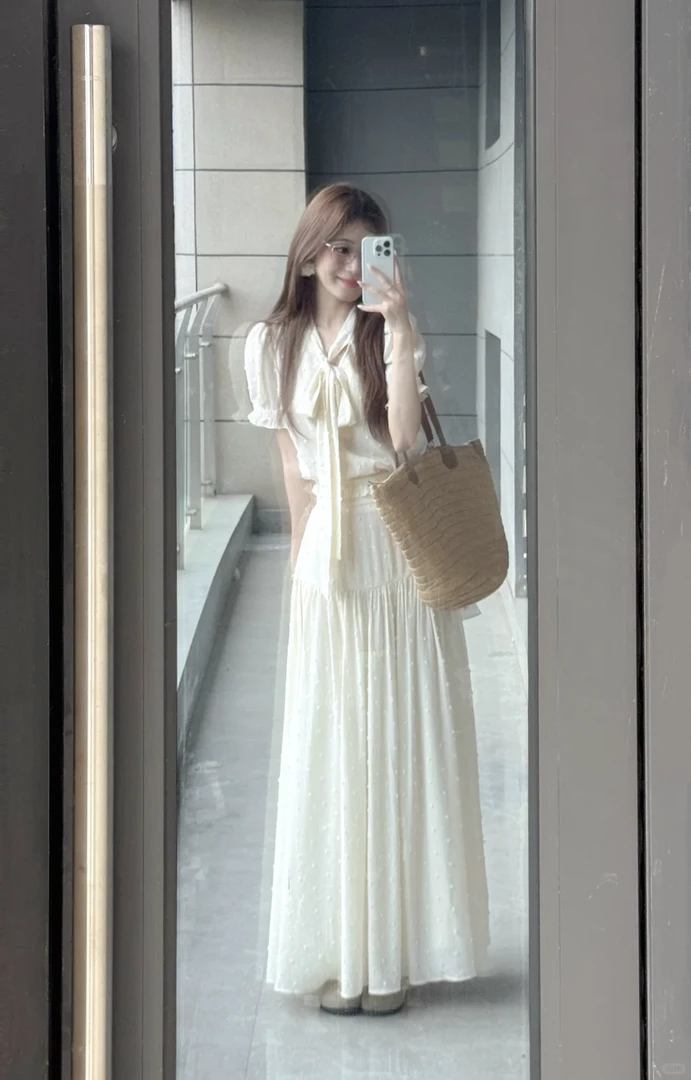 2025夏季新款韩系穿搭高级感提花系带上衣搭配半身裙时尚两件