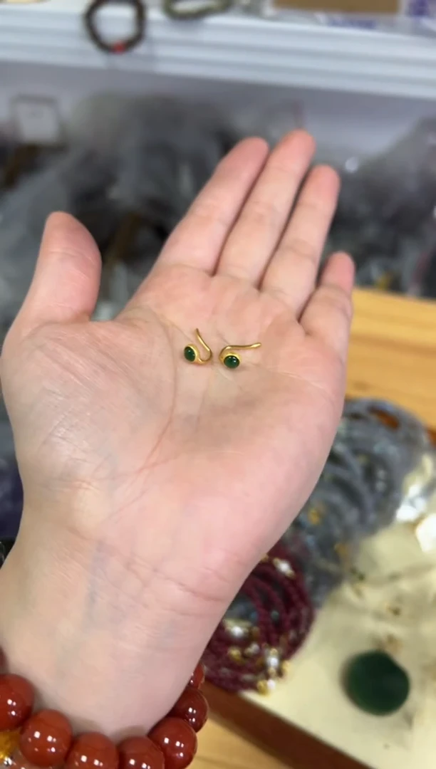 【闪购商品】翡翠耳饰银S925镶嵌天然绿翡翠银镶嵌耳钉[0513]