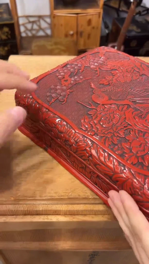 仙台堆朱 剔红文盒 （有裂）