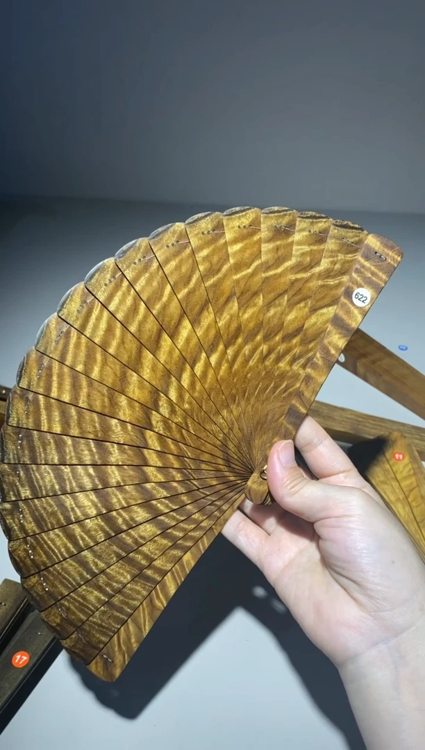 金丝楠J****r16cm金丝楠木小叶桢楠扇622