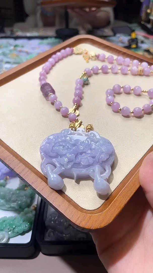 【闪购商品】翡翠颈饰未镶嵌吊坠