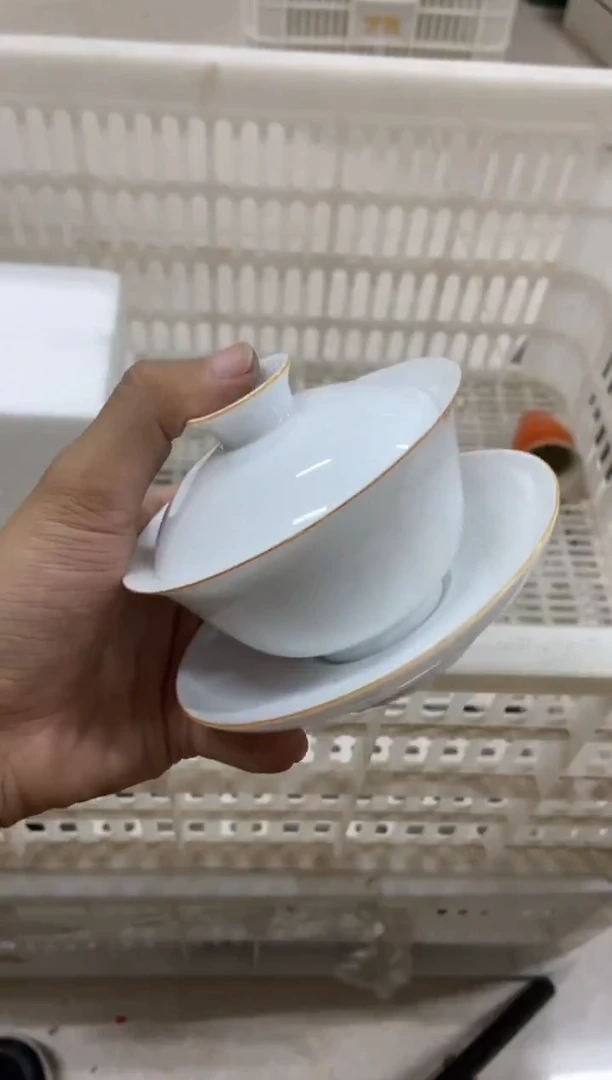 无运费险有瑕疵的摄影的产品有使用过的痕迹有点脏介意勿拍