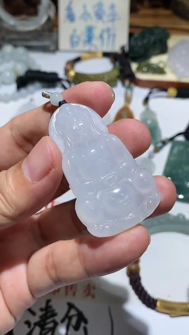 颈饰未镶嵌翡翠1