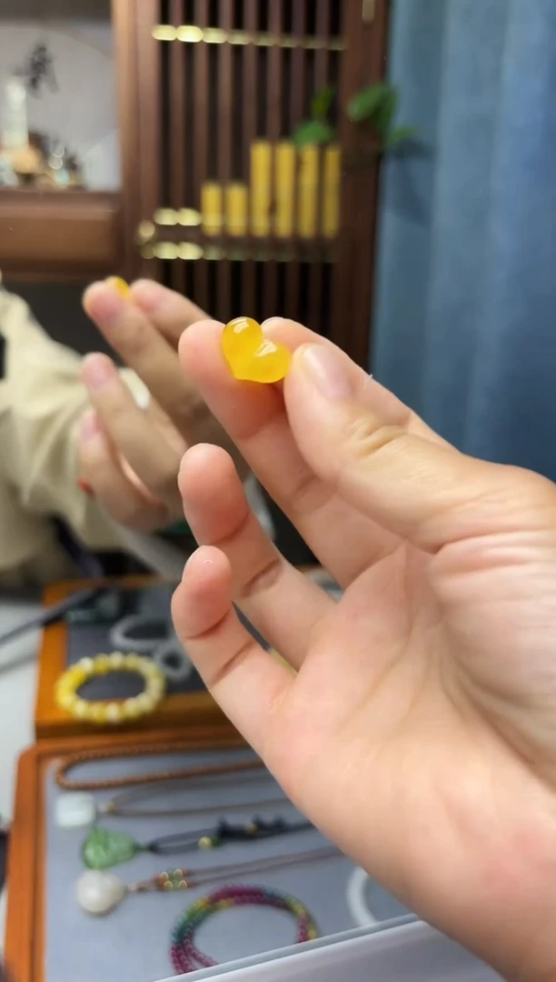 裸石蜜蜡未镶嵌蜜蜡屁桃配饰GW