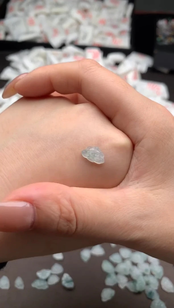 【闪购商品】翡翠挂件未镶嵌 一  2