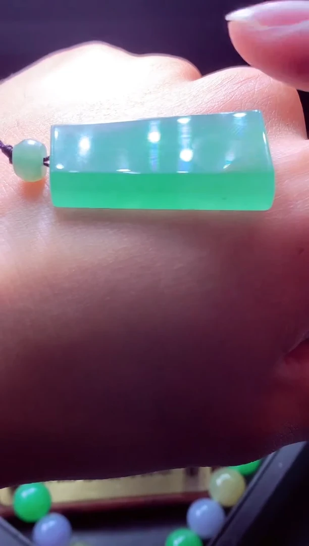 未镶嵌定制翡翠静*#毛货翡翠定制