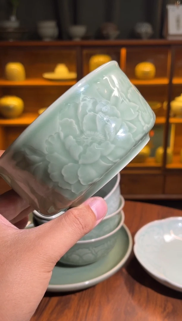 瓷瑕疵中号保鲜碗1个